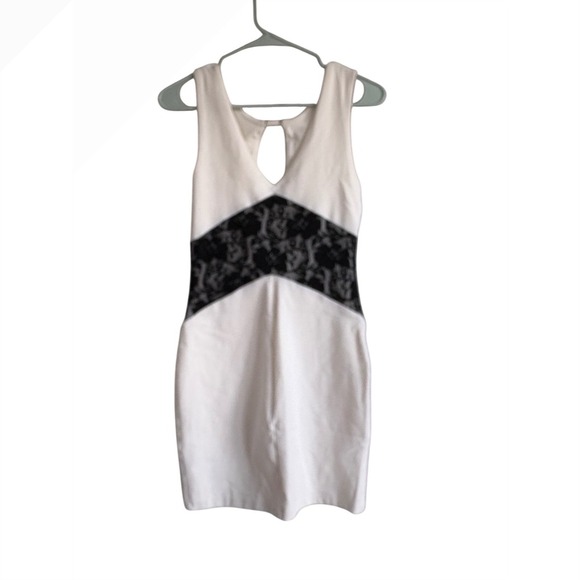 Bebe Dress Ivory Sleeveless Mini Black Lace Cutout Cocktail‎ Party Women's - Picture 3 of 5